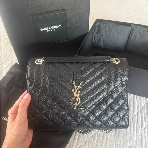 Yves Saint Laurent Black Quilted Shoulder Bag - Picture 7 of 8